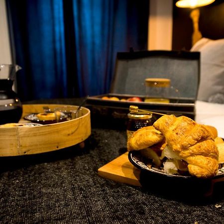 La Petite Valise Hotel Ploudalmezeau Ngoại thất bức ảnh